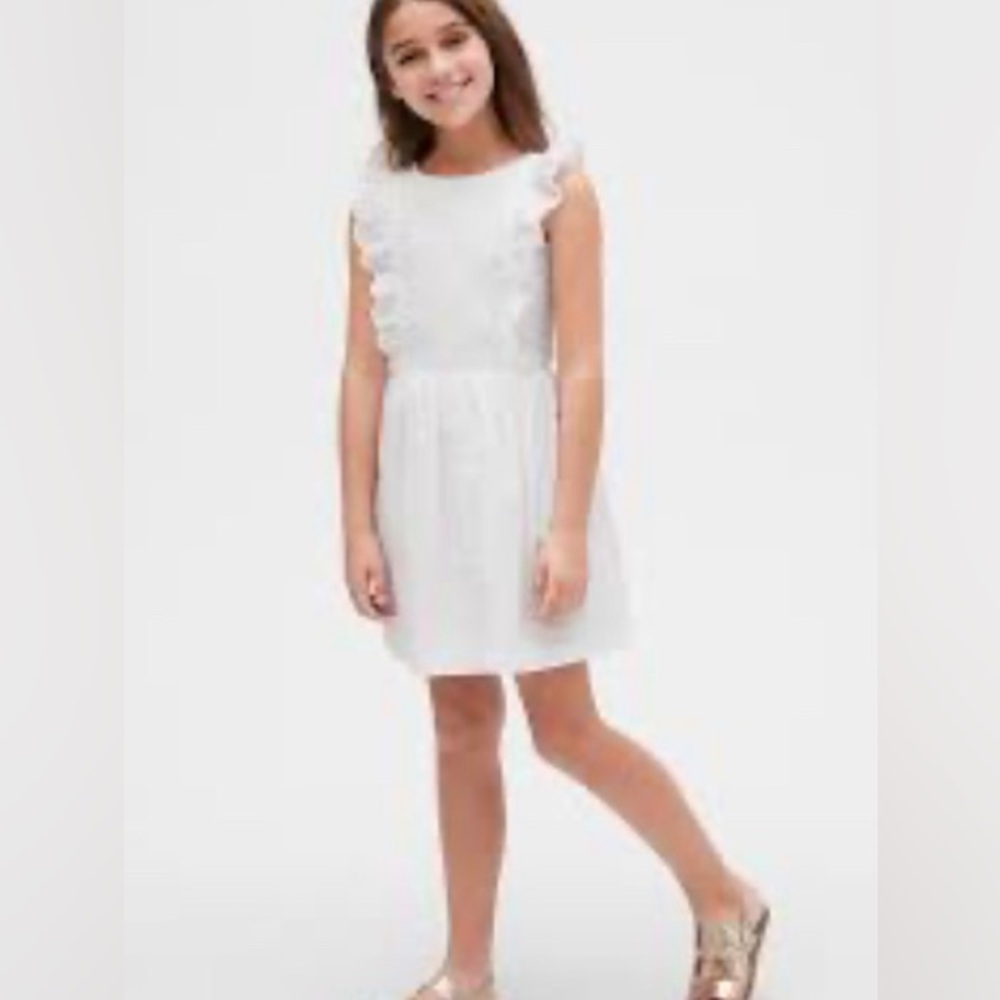 Gaps Kids White Eyelet Dress Flutter Sleeves Size 10 NWT